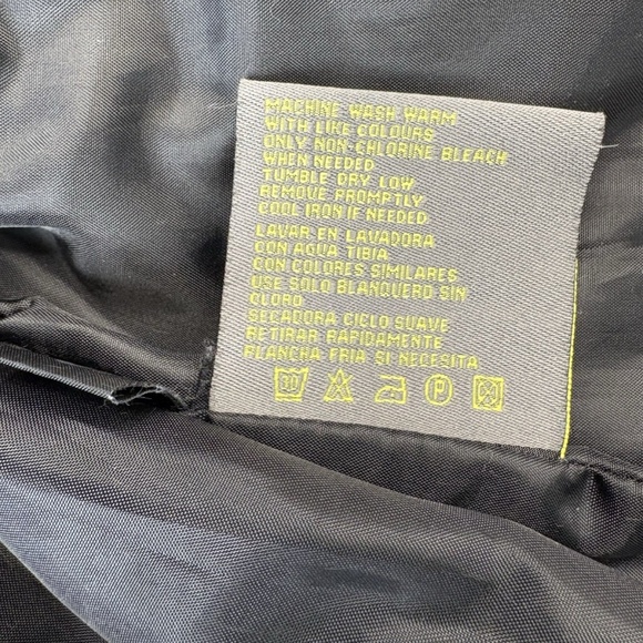 Kenneth Cole Reaction Quilted Down Feather Puffer Vest Black Women's Sz XL - Picture 6 of 9